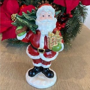 Santa with Tree & Present Decor 🎅🏻